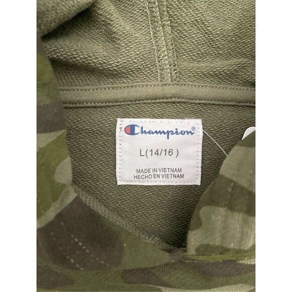 ❤️Champion Boy’s Fleece Camo Sweatshirt - Picture 2 of 4